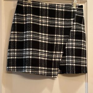 Plaid Black and White Women's Skirt
